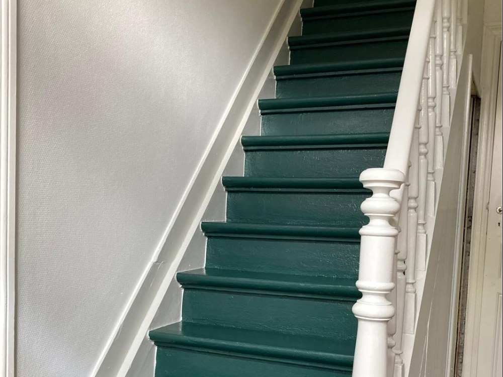 Peinture d'escalier à Wavre — après